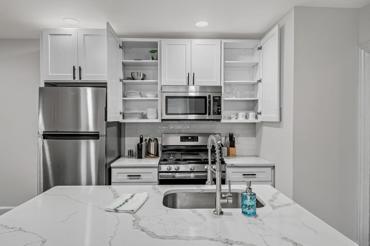 Fashionable 2Br In Downtown Location W Work Area Apartamento Harrisburg Exterior foto